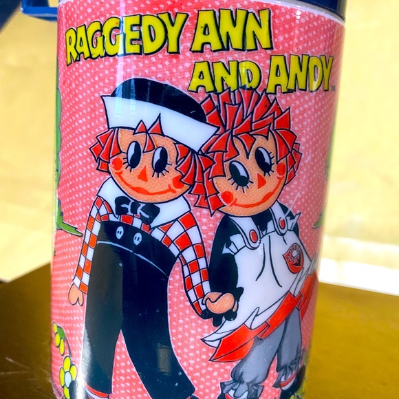 RAGGEDY ANN AND ANDY VTG 1973 COLLECTIBLE ALADDIN HOT & COLD THERMO BOTTLE 8oz - Picture 3 of 16